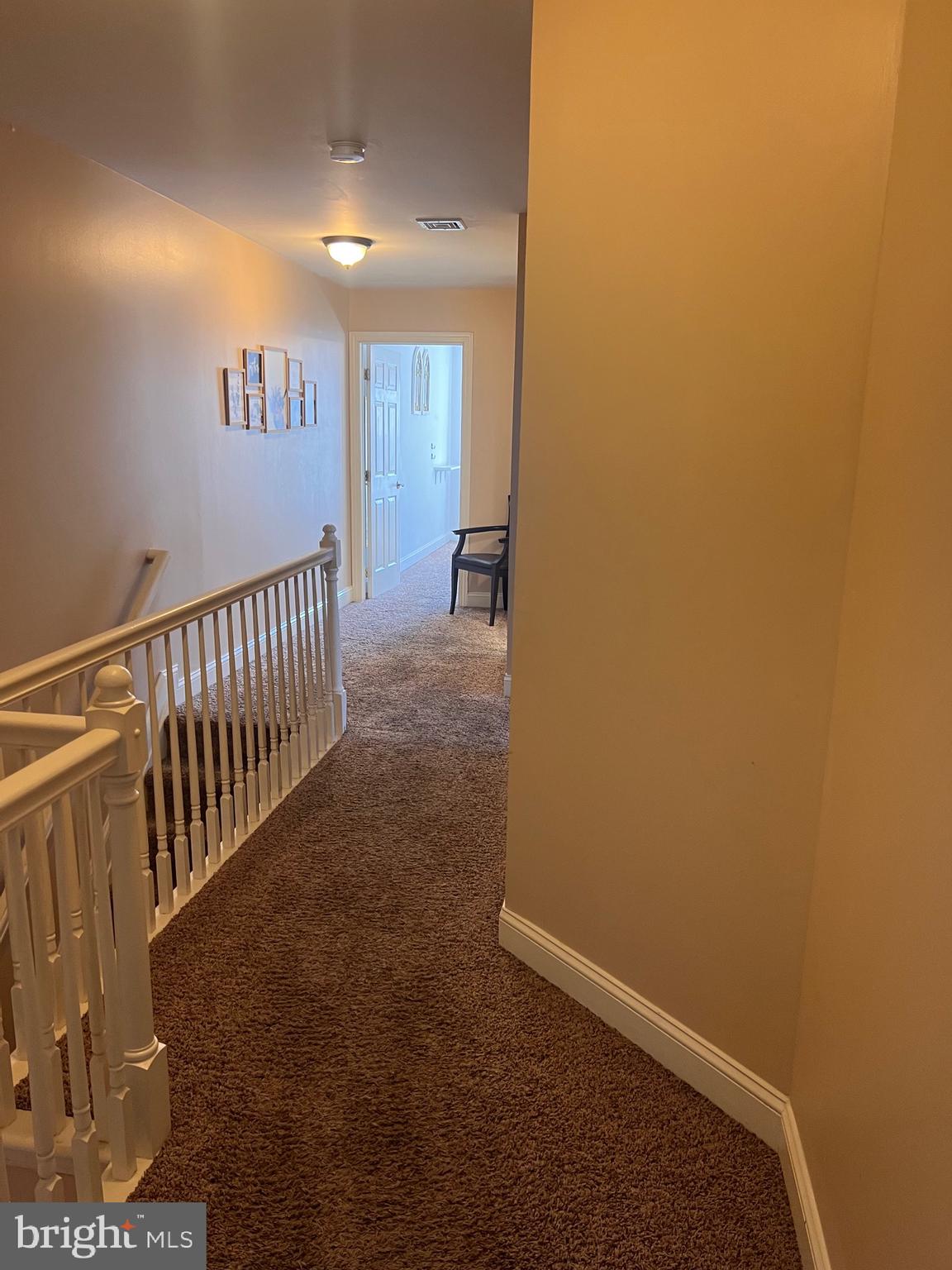 LAWNDALE - Residential