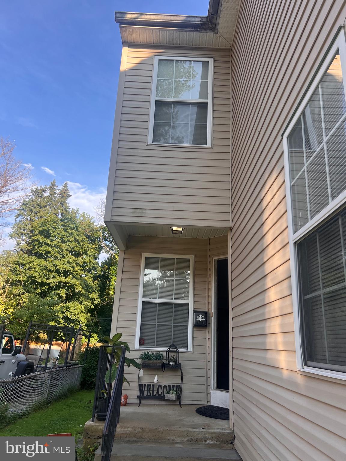 LAWNDALE - Residential