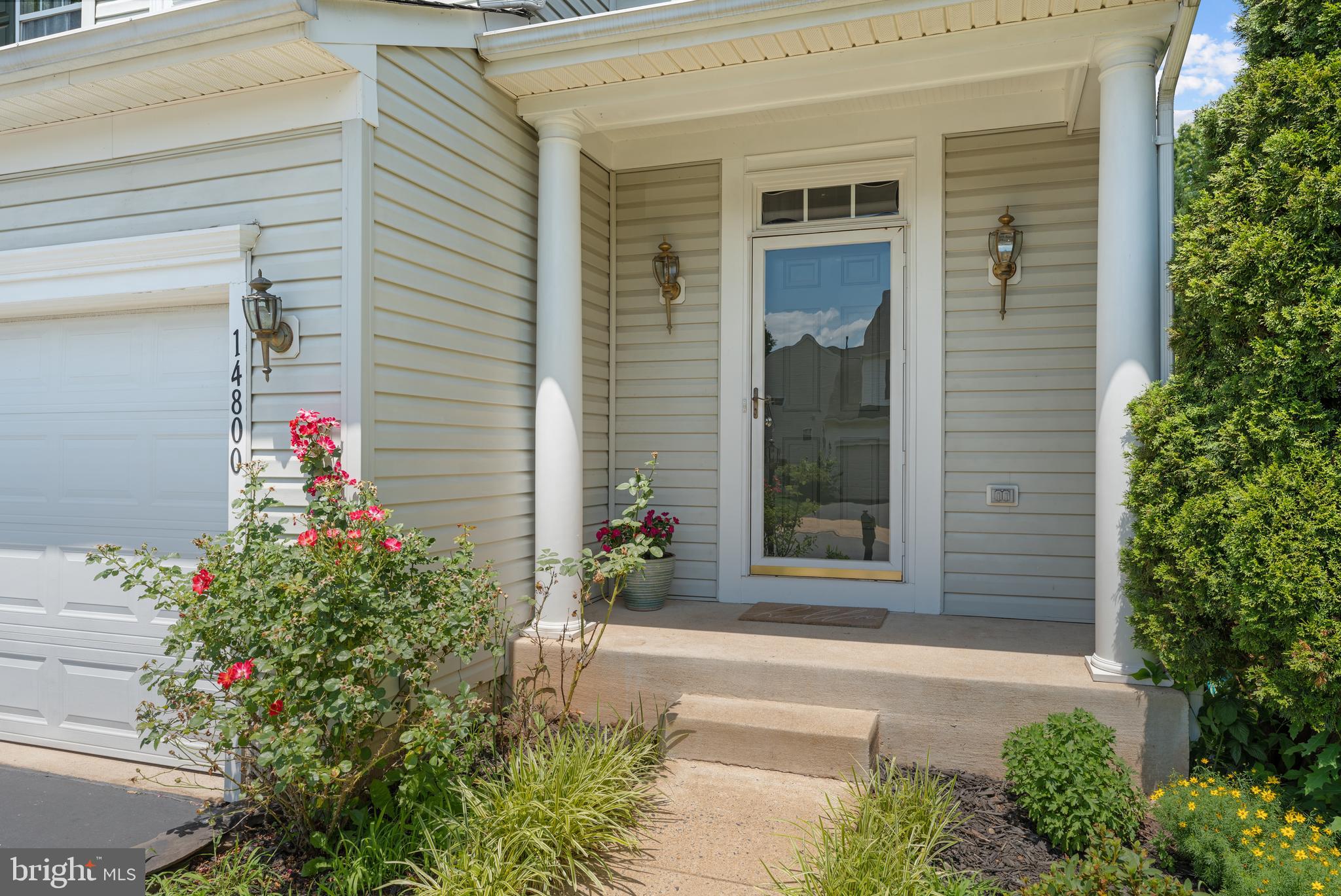 14800 LINKS POND CIRCLE