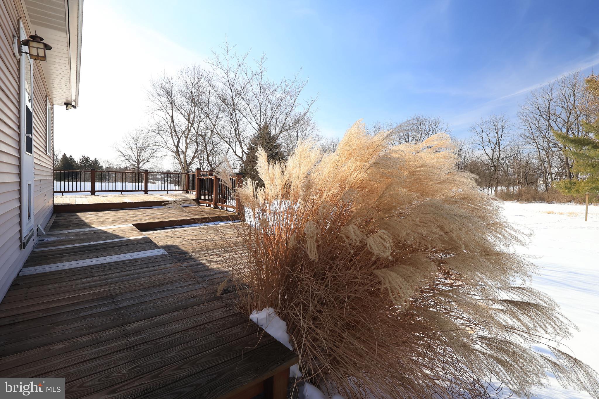 STONEHENGE - Residential