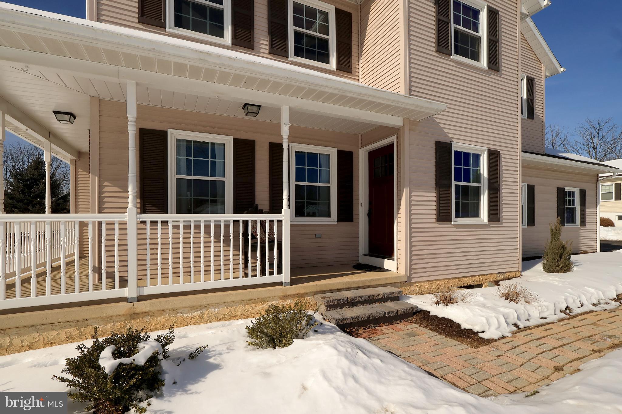 STONEHENGE - Residential