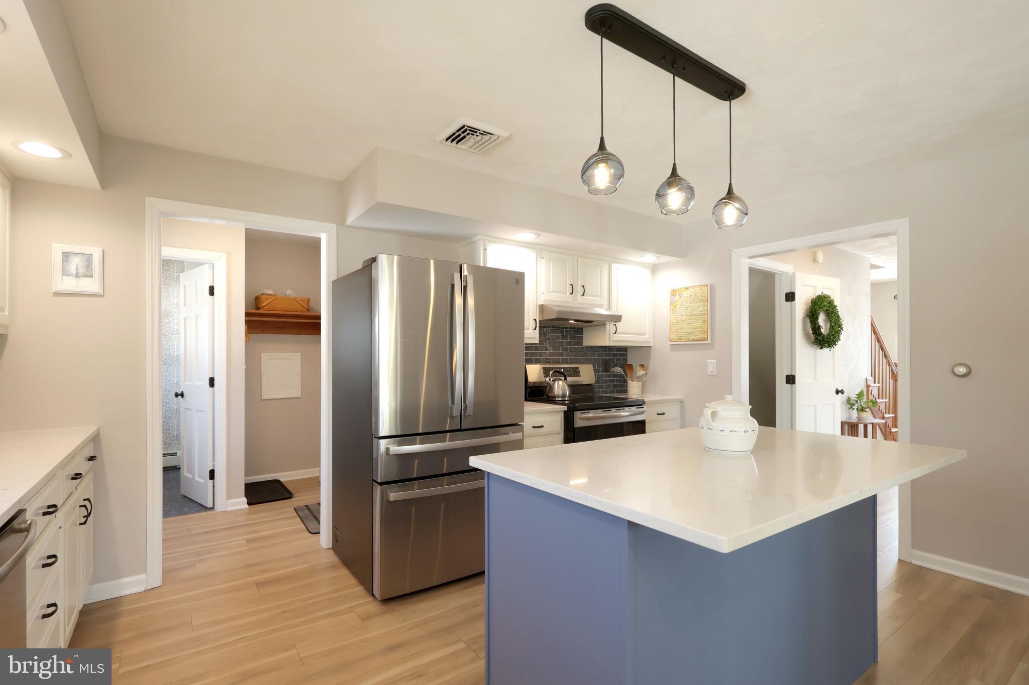 STONEHENGE - Residential