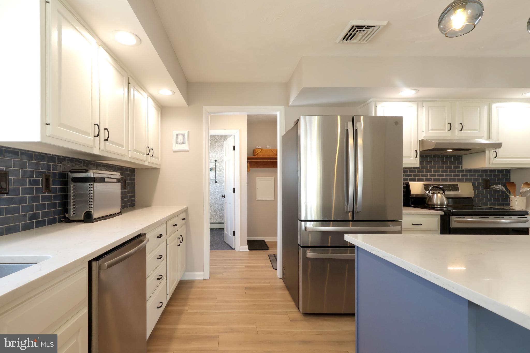 STONEHENGE - Residential