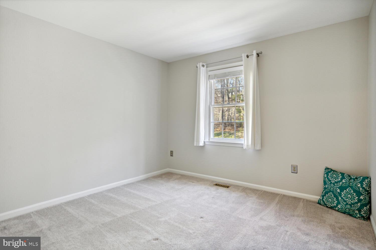 RUNNYMEADE - Residential