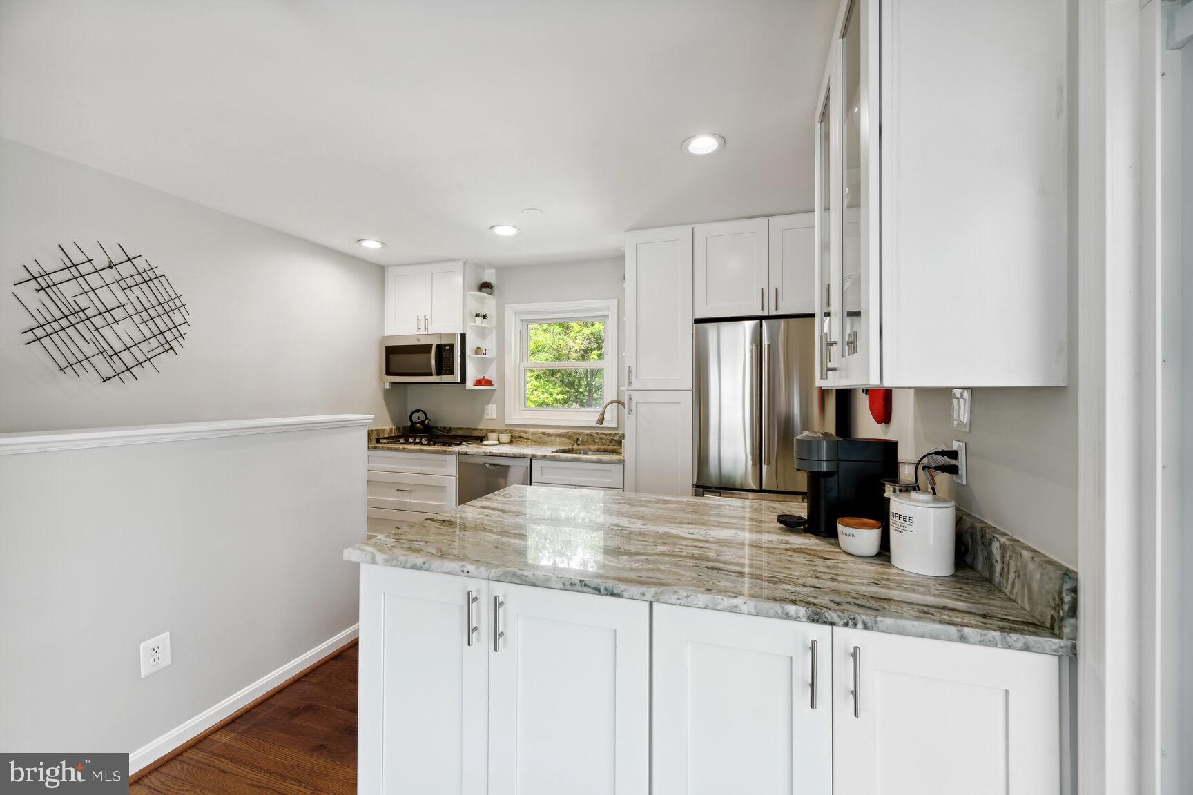 VIRGINIA HILLS - Residential