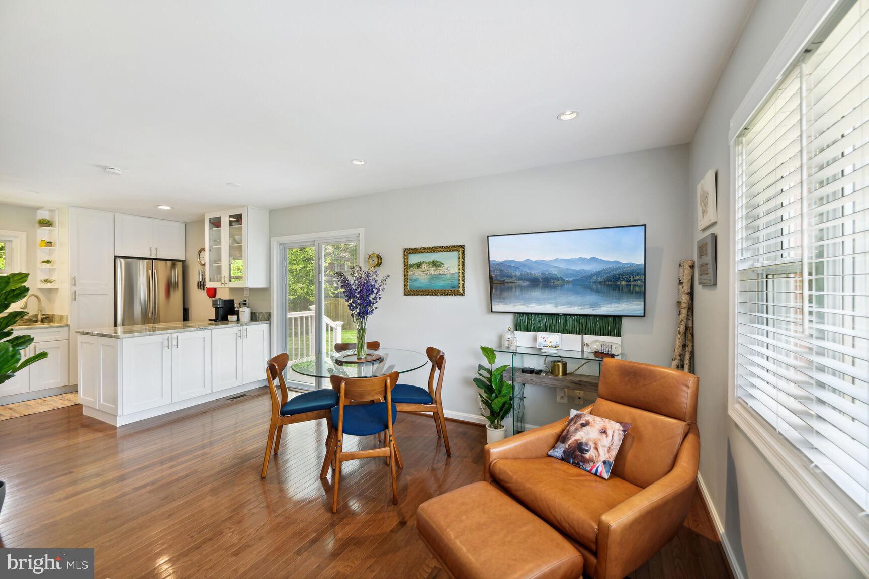 VIRGINIA HILLS - Residential