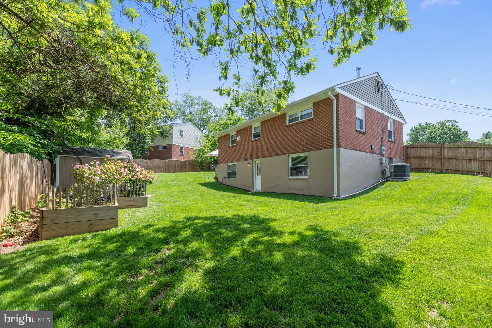 VIRGINIA HILLS - Residential