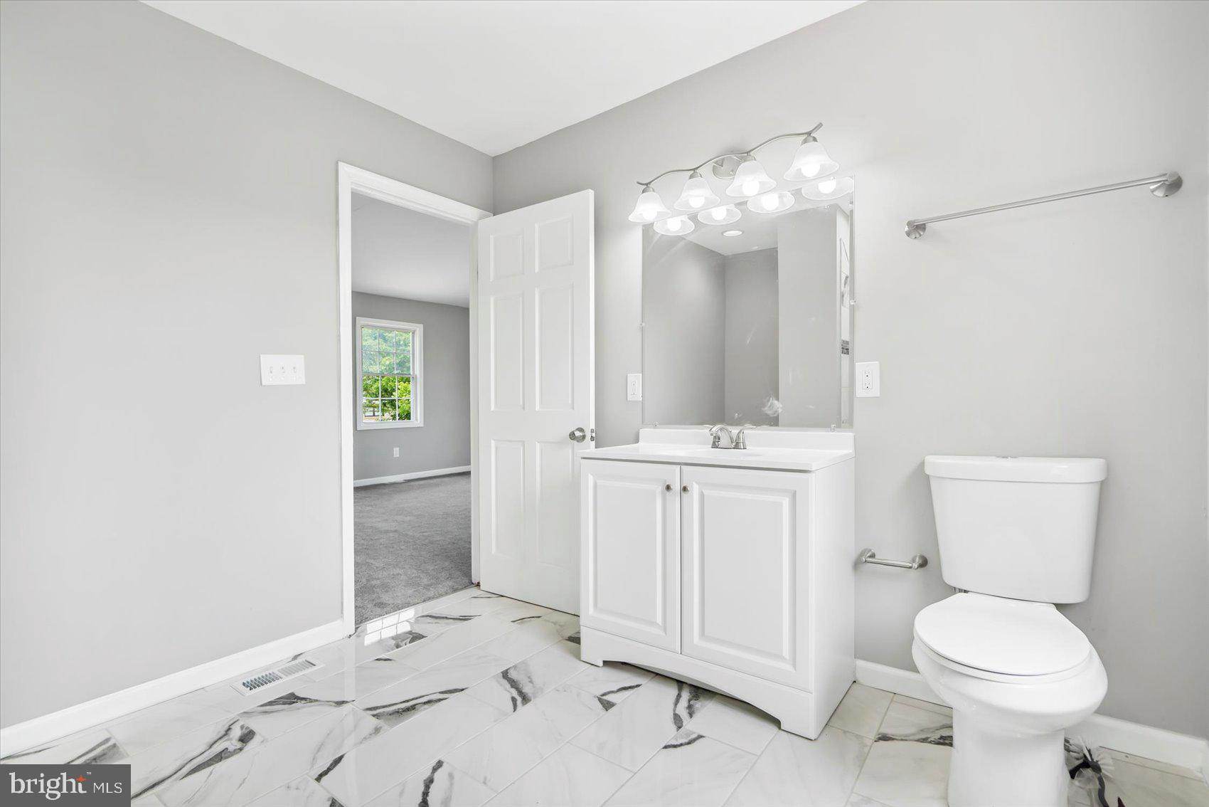 ELKTON - Residential