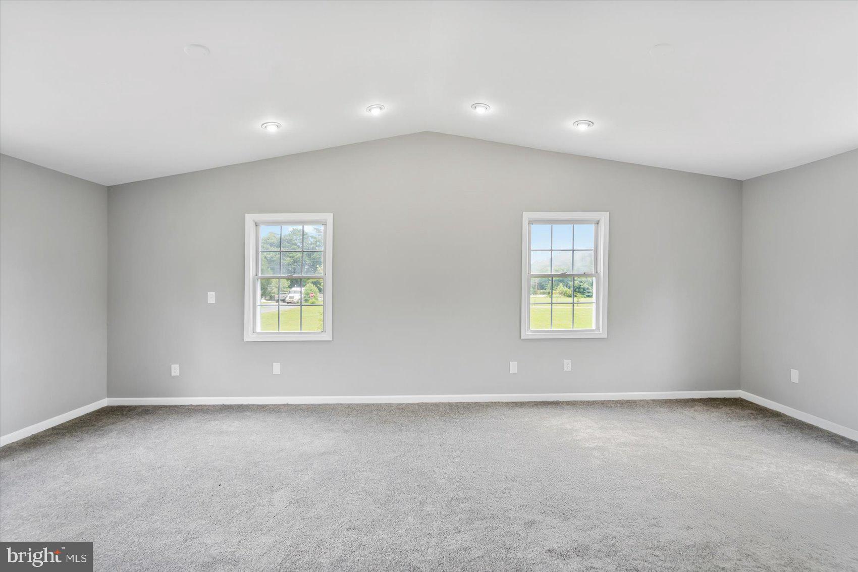 ELKTON - Residential