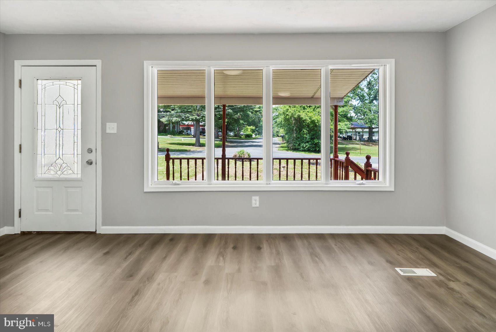 ELKTON - Residential