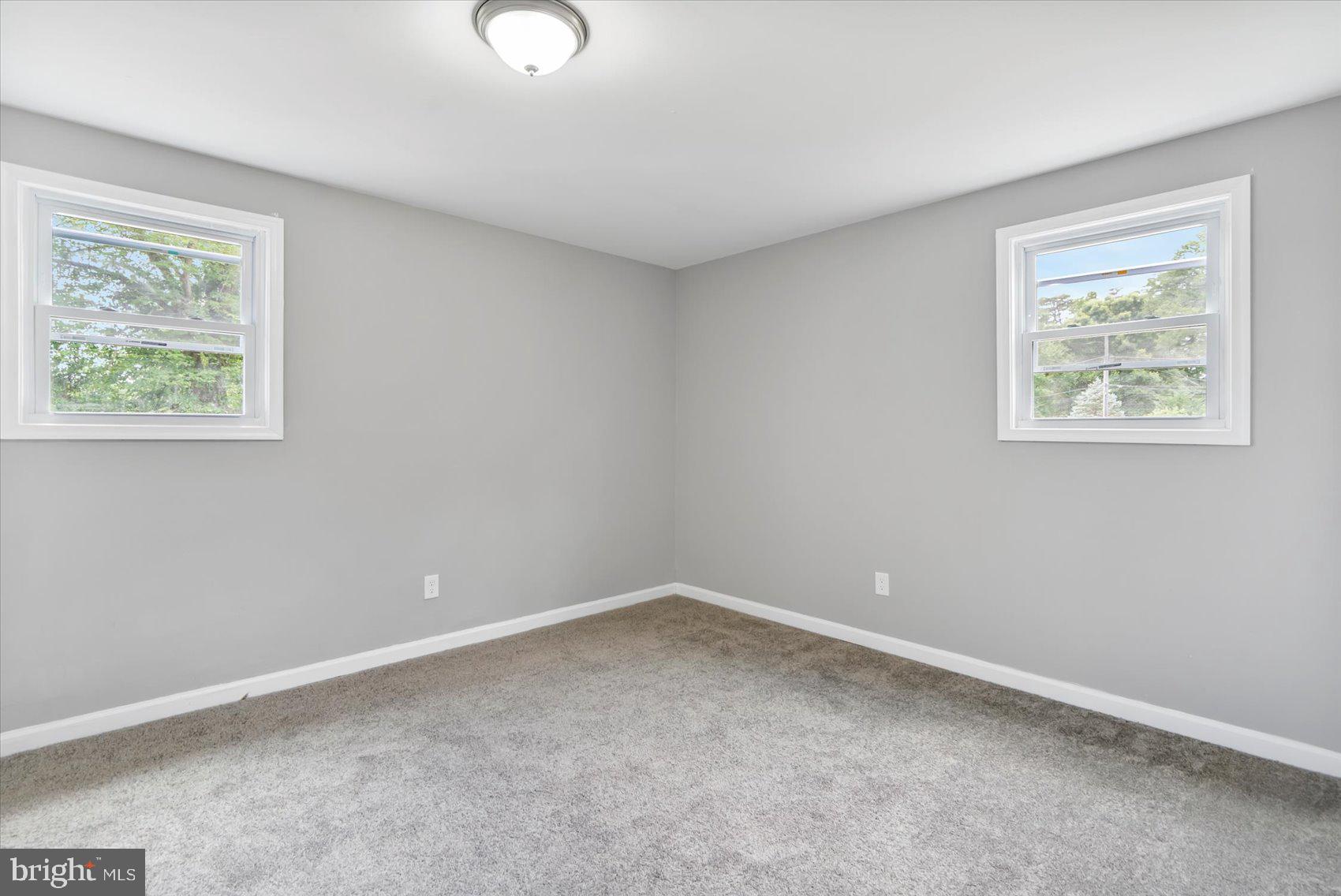 ELKTON - Residential