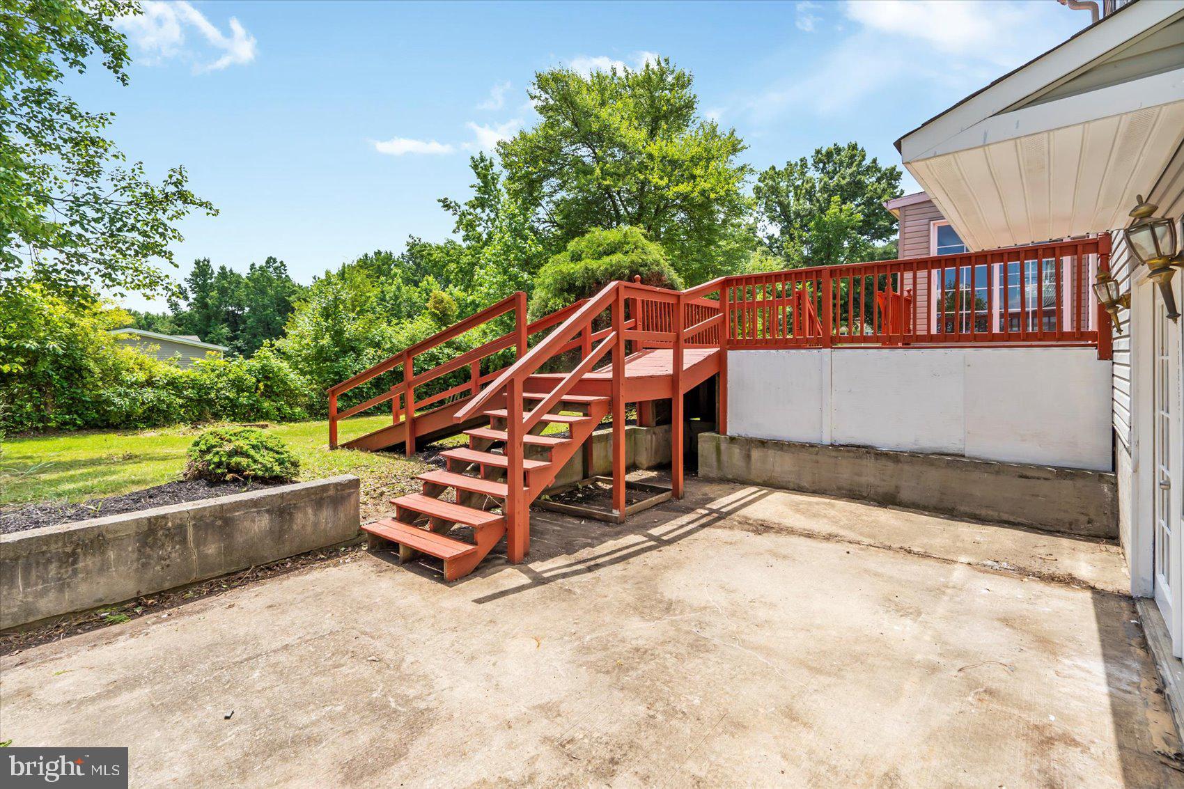 ELKTON - Residential