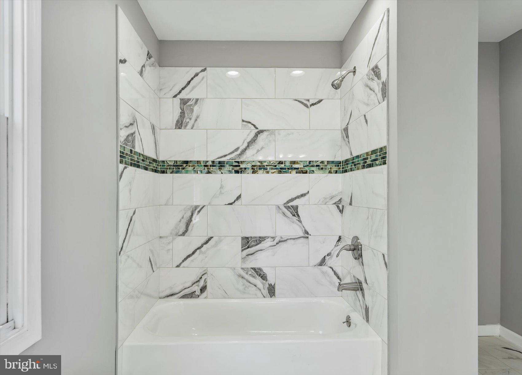 ELKTON - Residential