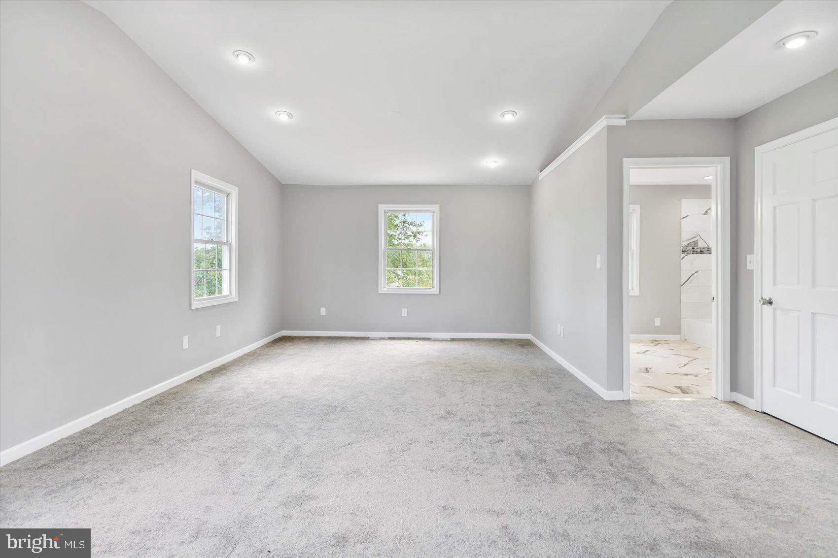 ELKTON - Residential