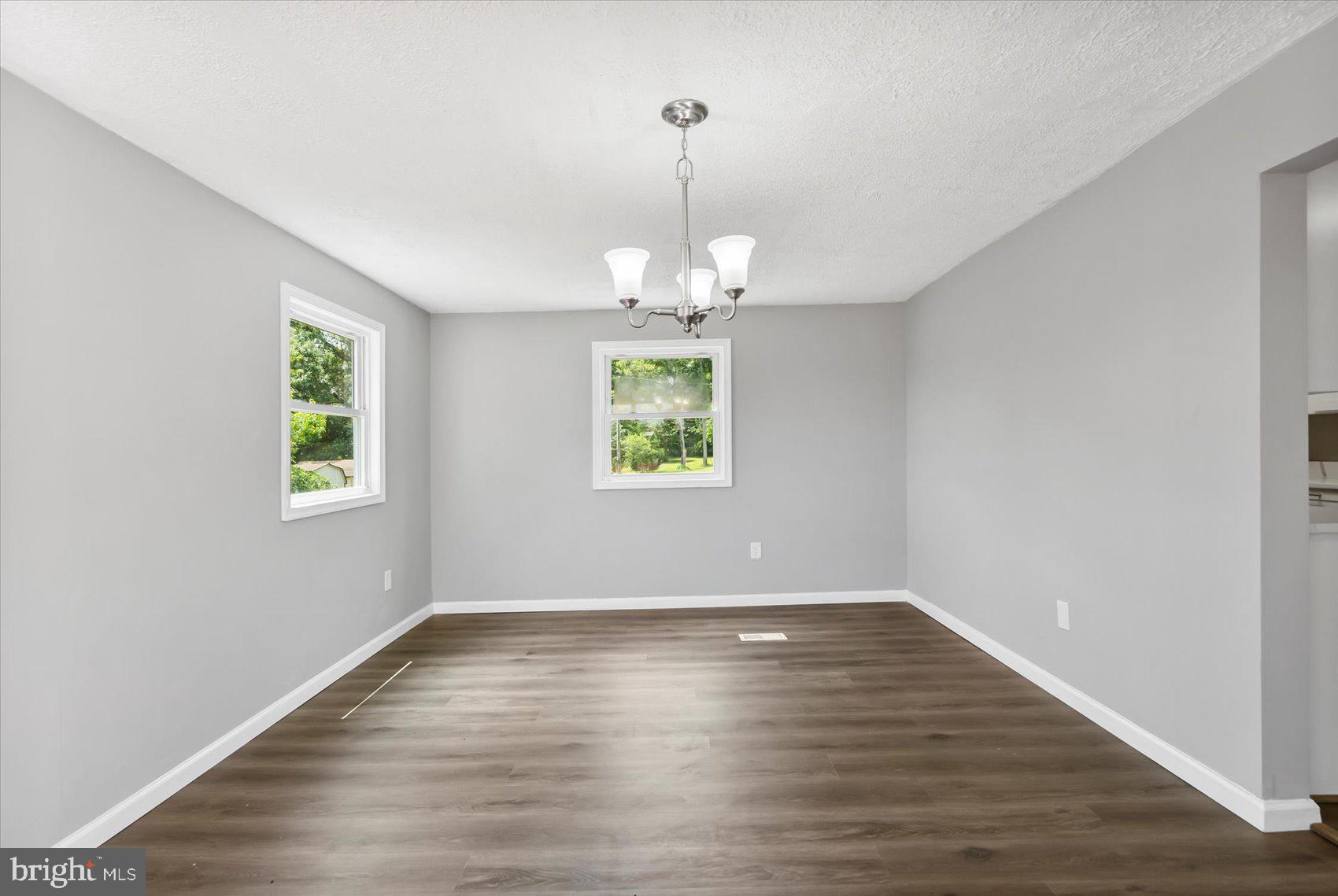 ELKTON - Residential