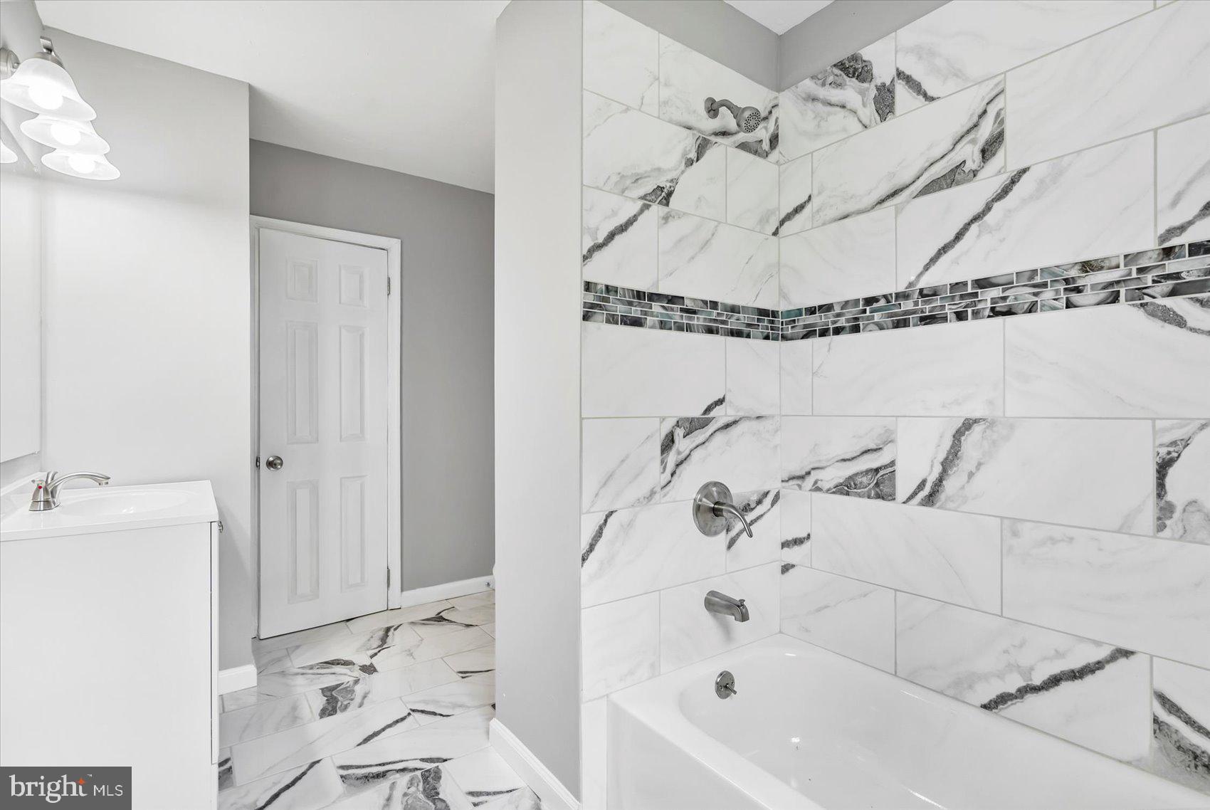 ELKTON - Residential