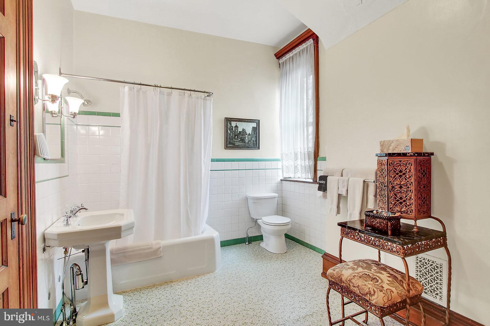 CENTRE PARK HISTOR - Residential