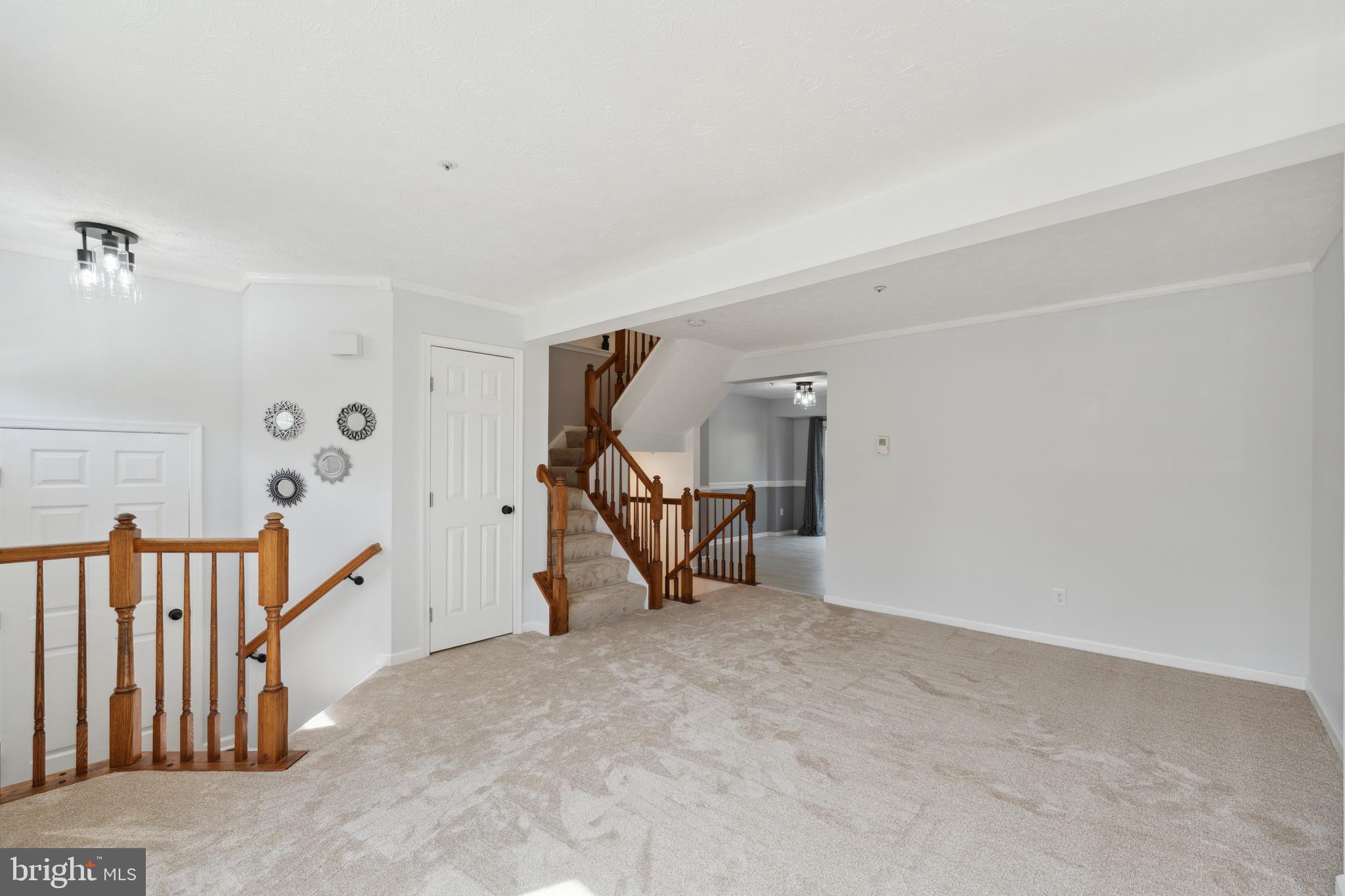 RUSSETT - Residential