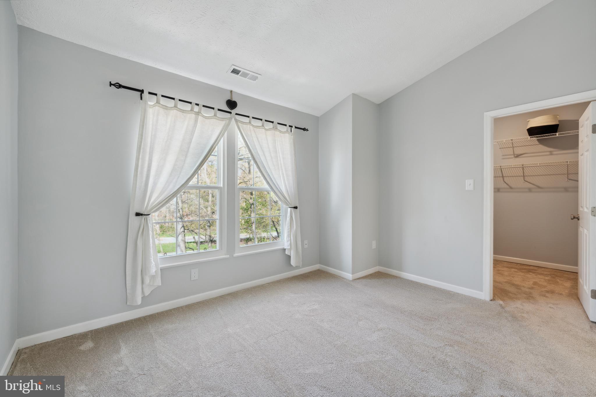 RUSSETT - Residential