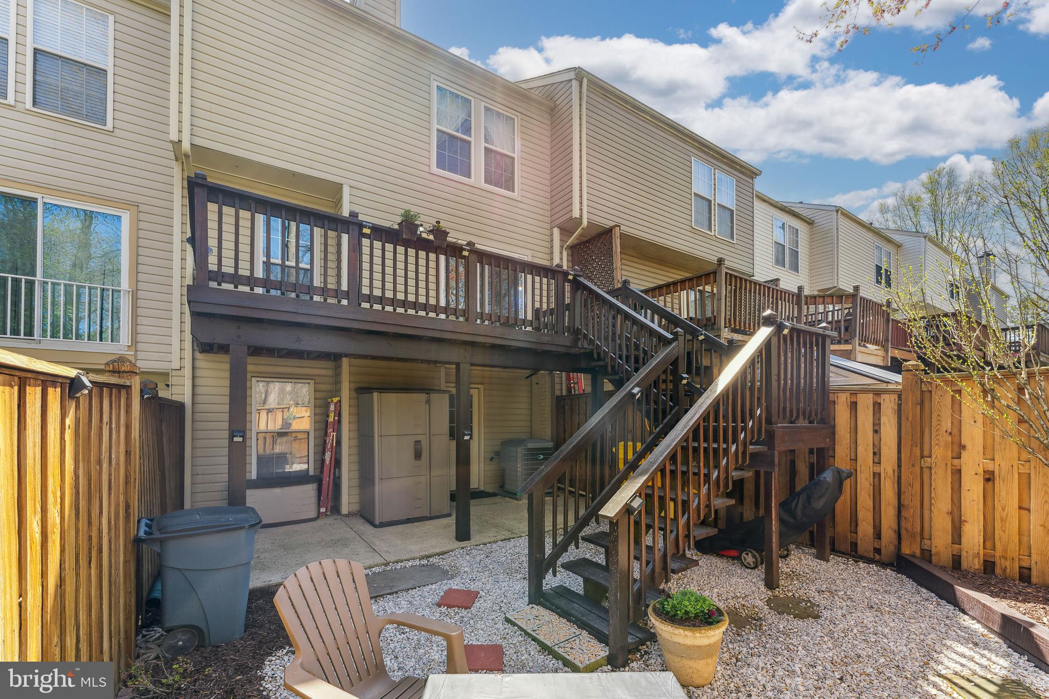 RUSSETT - Residential