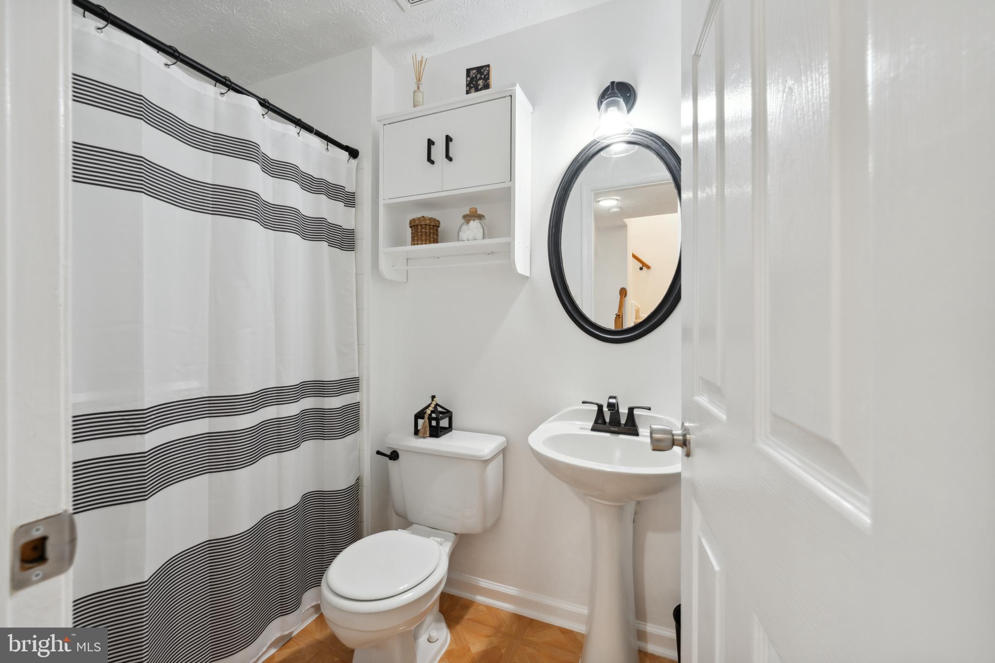 RUSSETT - Residential