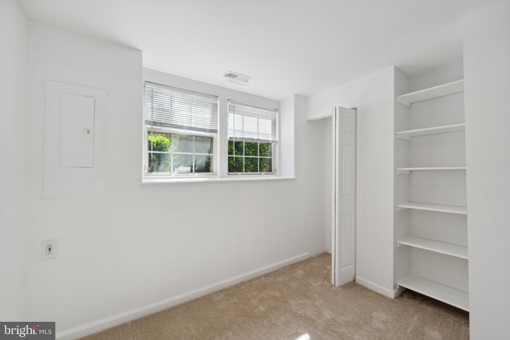 RUSSETT - Residential