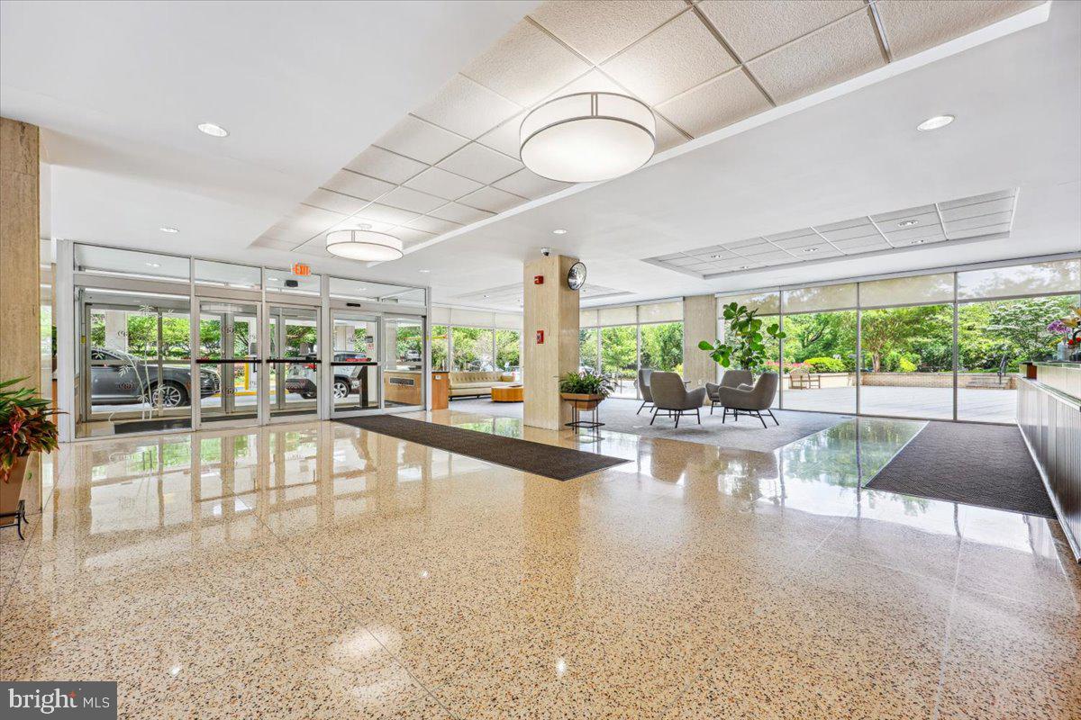 GROSVENOR PARK - Residential