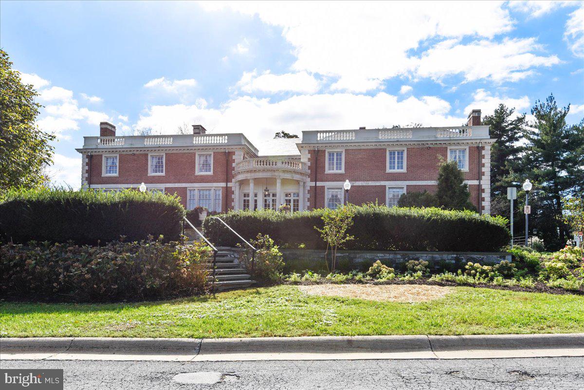 GROSVENOR PARK - Residential