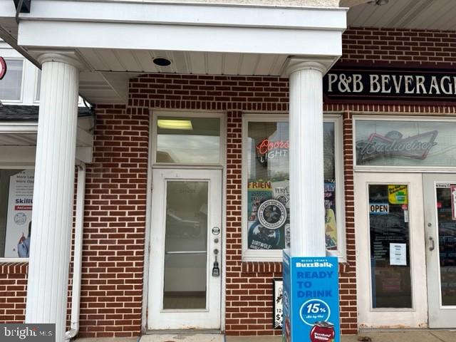 Spacious 2nd floor office space available for lease. Unit consist of 2 private offices, bathroom and large open space/work area.