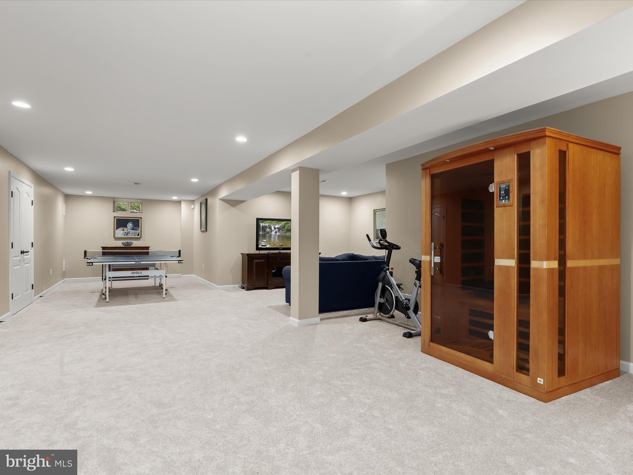 WELLINGTON WEST - Residential