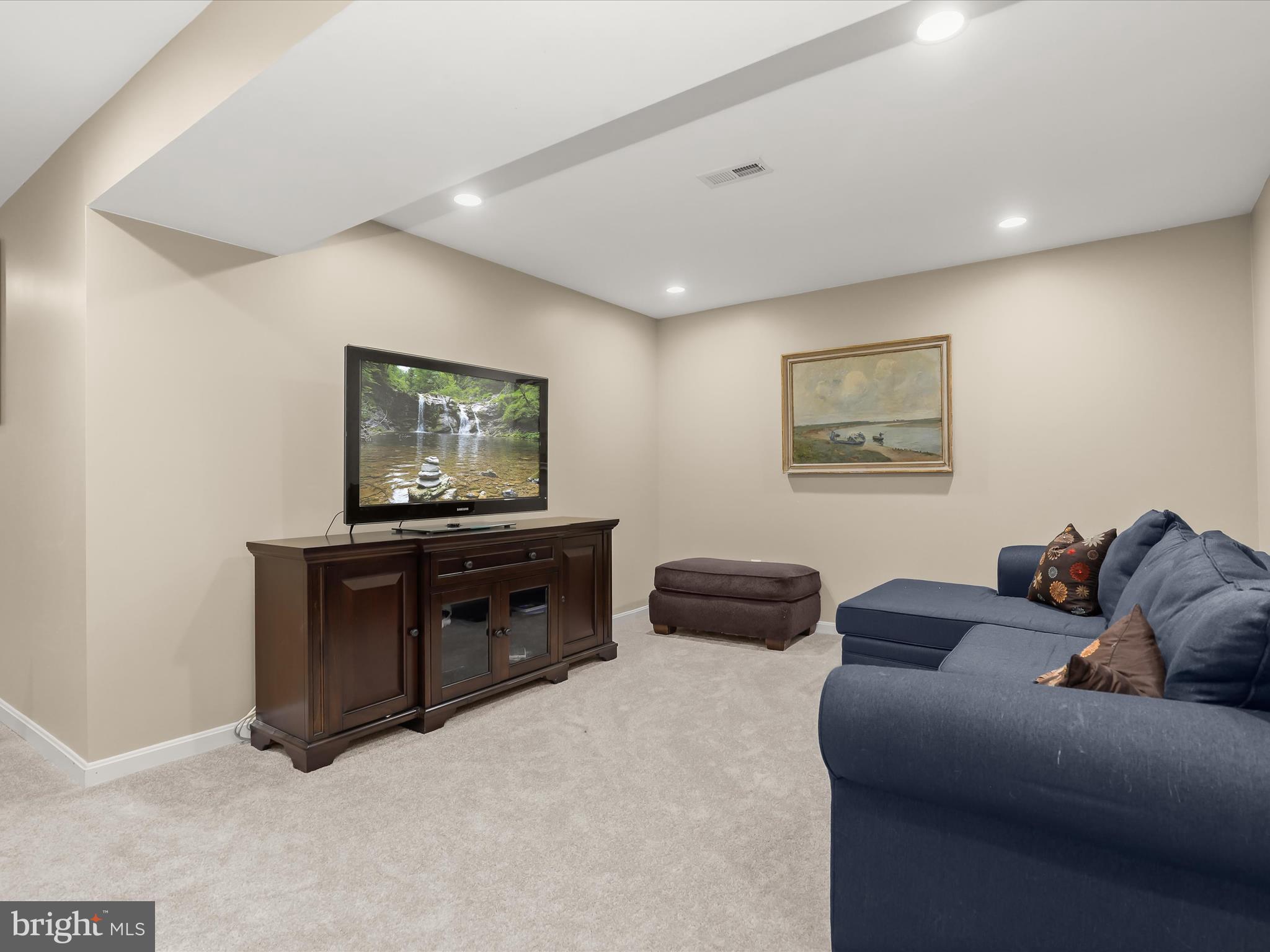 WELLINGTON WEST - Residential