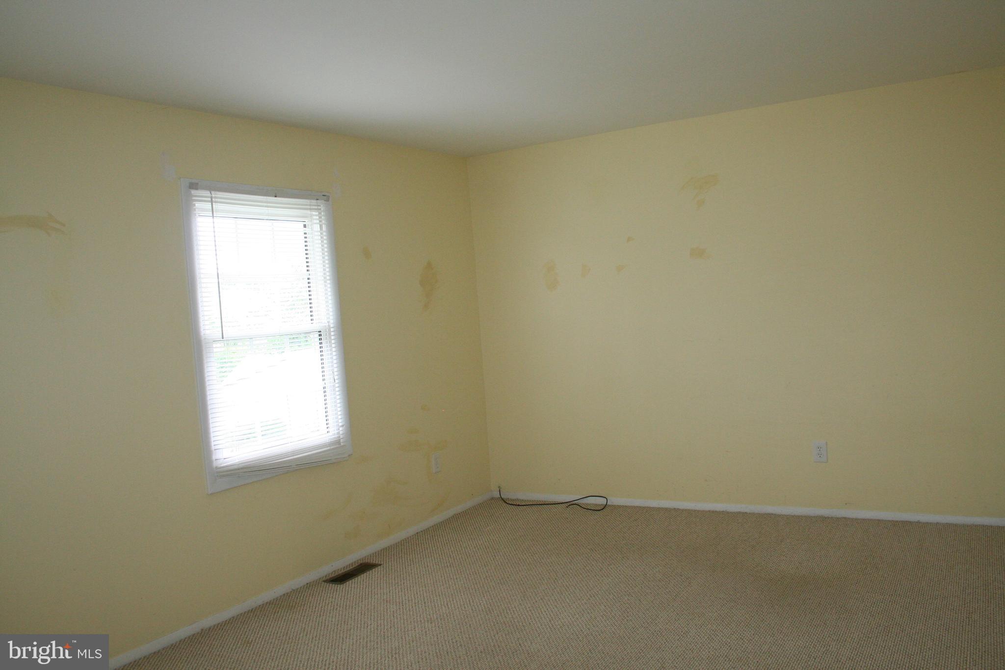 PROVINCES - Residential Lease