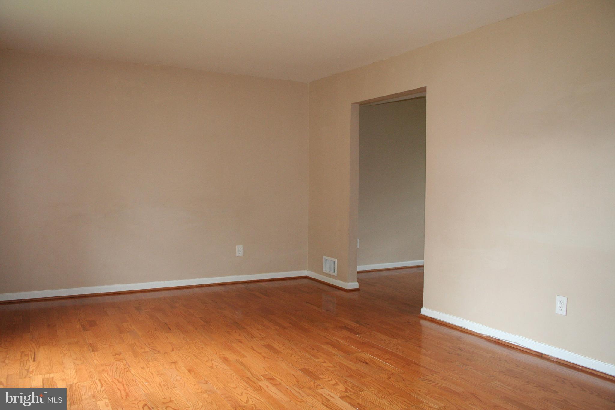 PROVINCES - Residential Lease