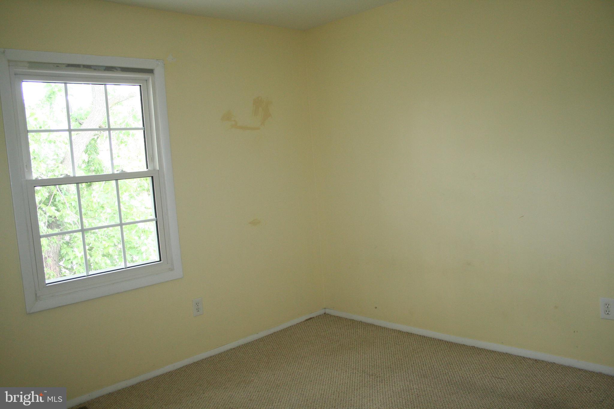 PROVINCES - Residential Lease