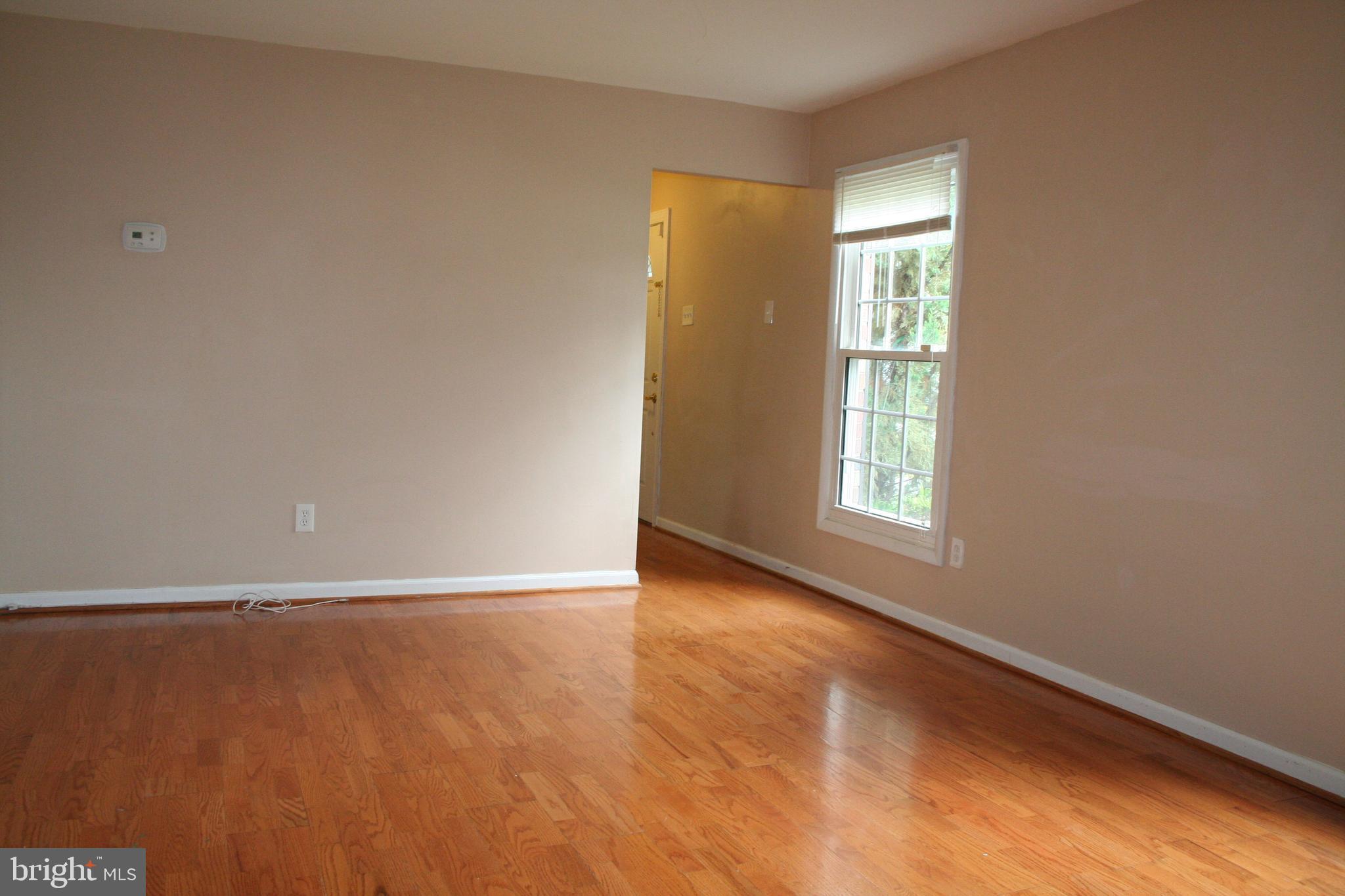 PROVINCES - Residential Lease