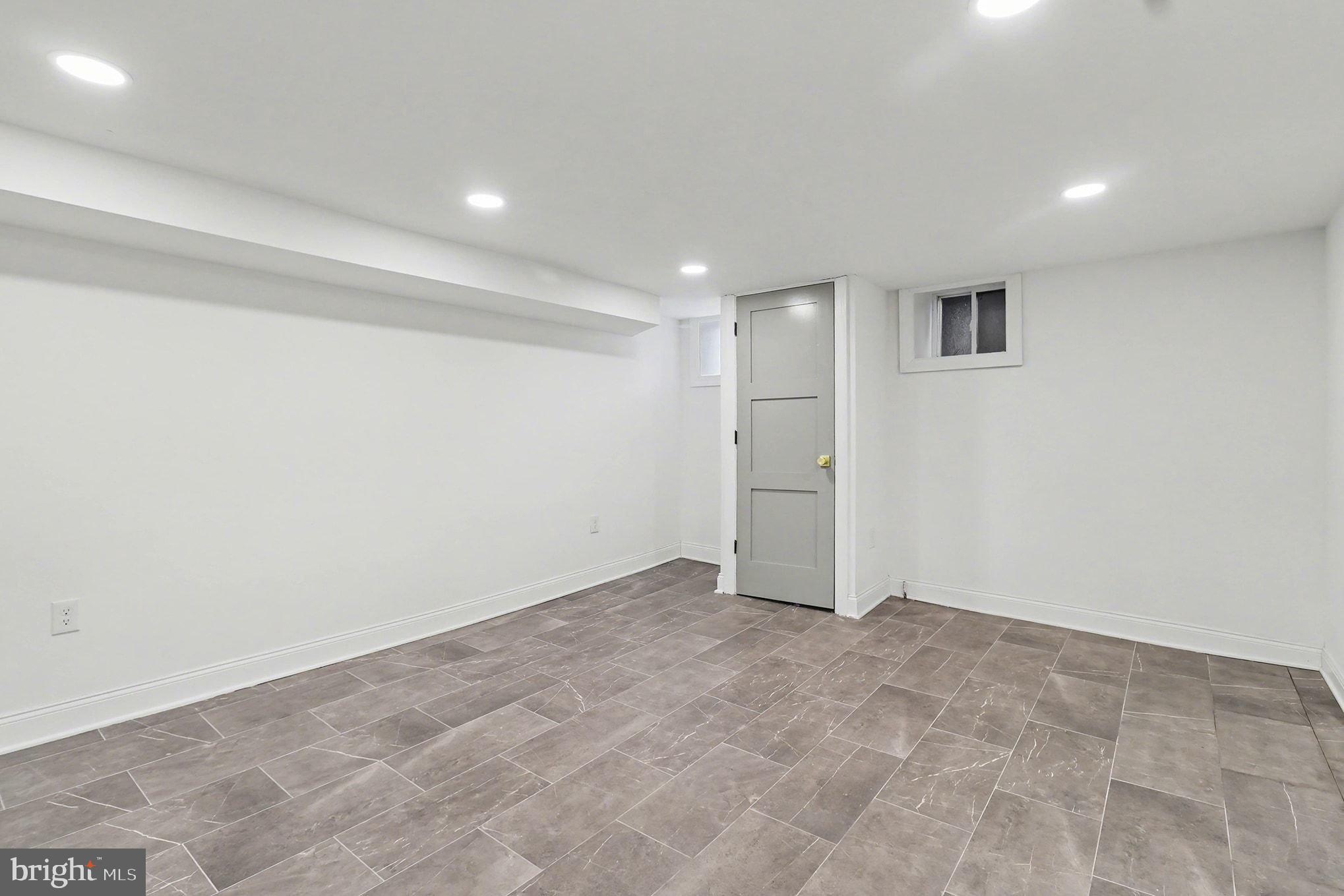 FAIRMOUNT - Residential