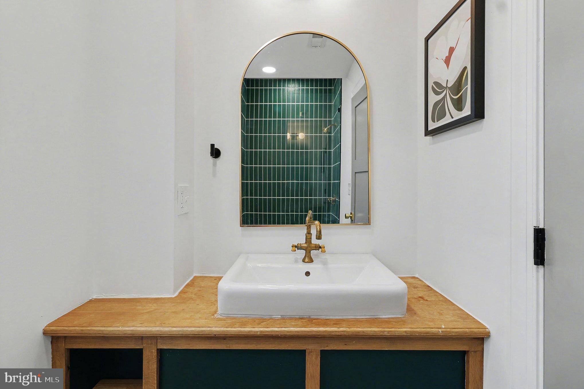 FAIRMOUNT - Residential