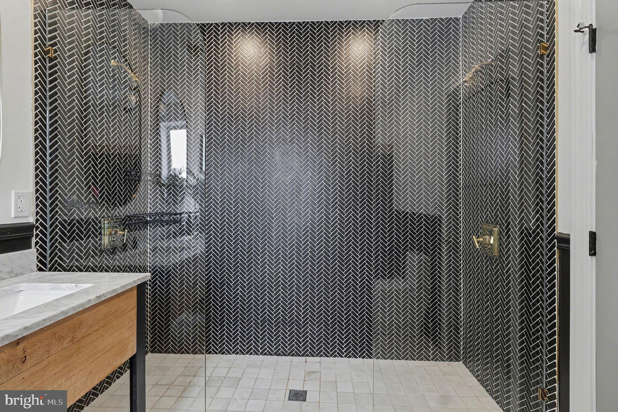 FAIRMOUNT - Residential