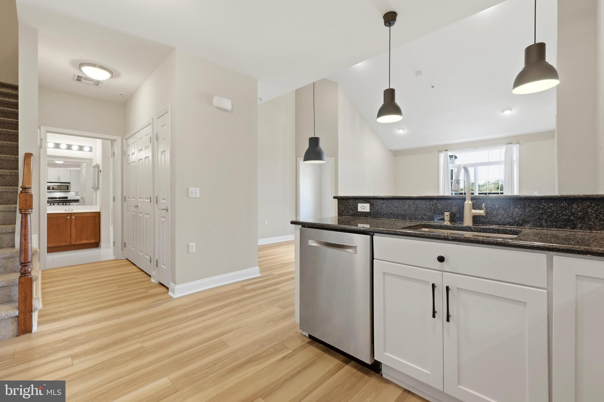 THE GRANDE AT RIVERVIEW - Residential