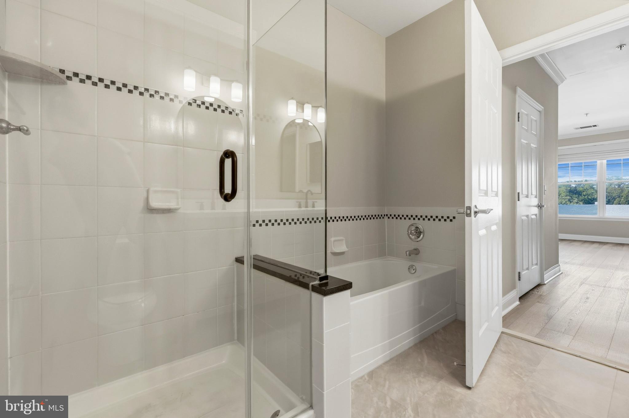 THE GRANDE AT RIVERVIEW - Residential
