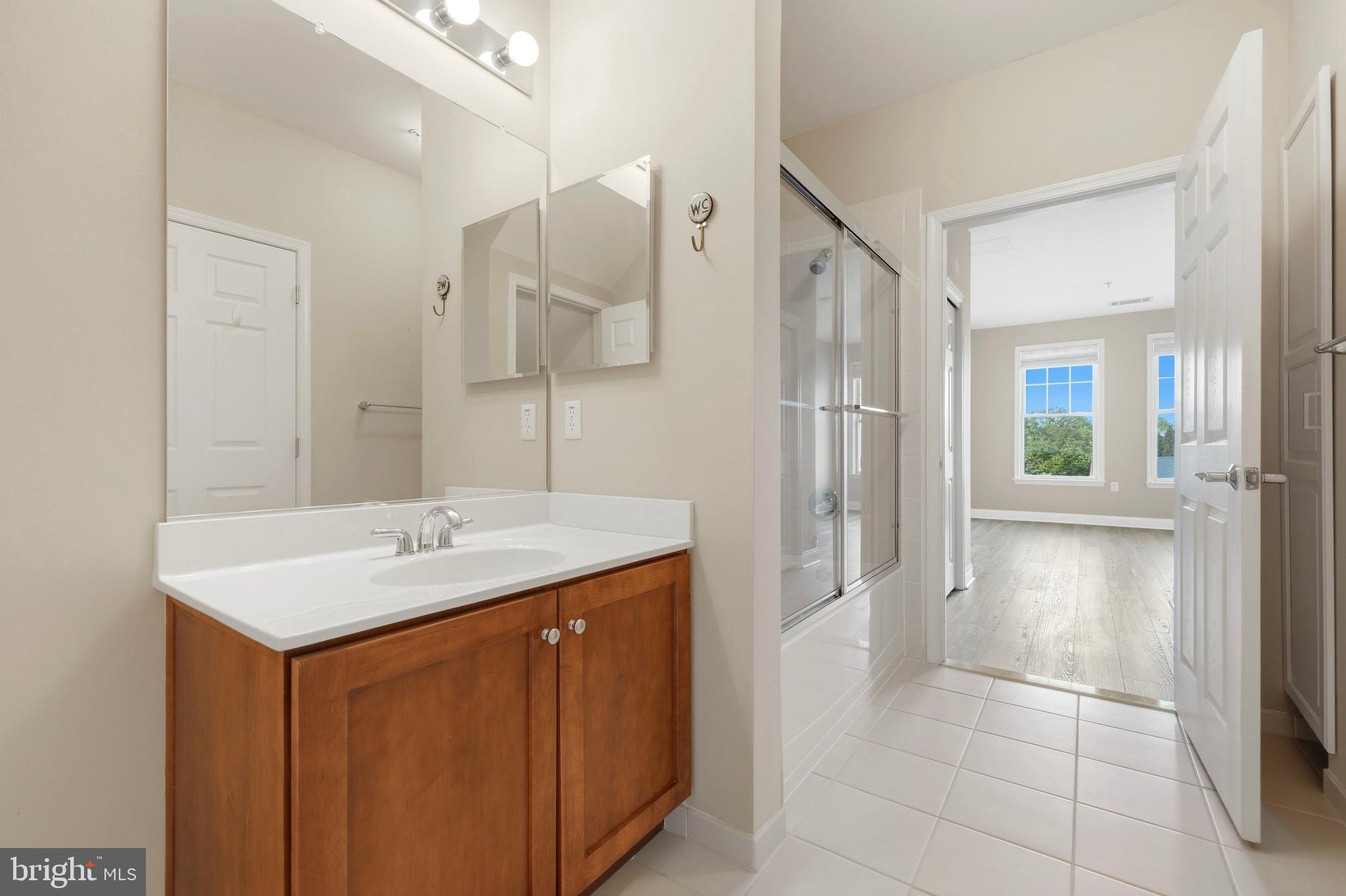 THE GRANDE AT RIVERVIEW - Residential