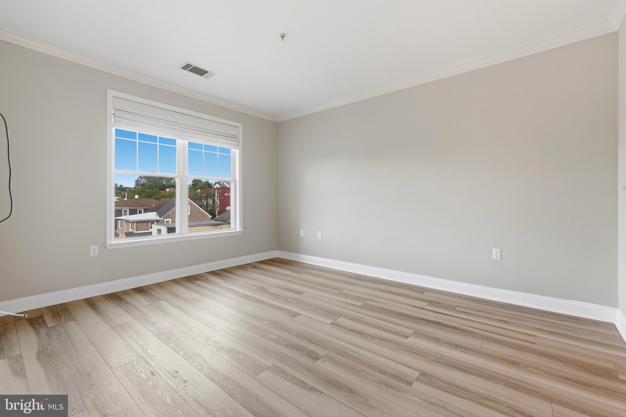 THE GRANDE AT RIVERVIEW - Residential