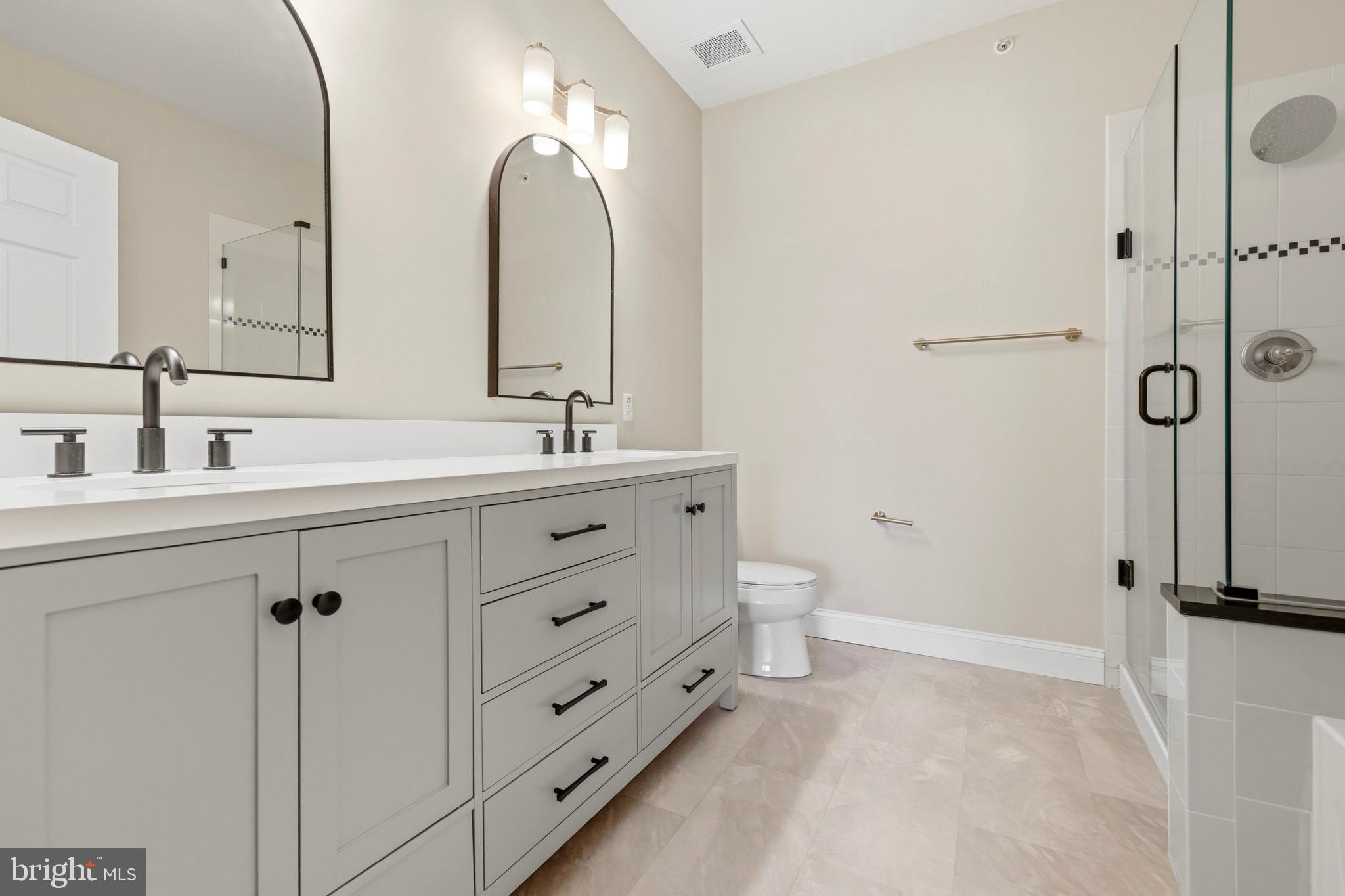 THE GRANDE AT RIVERVIEW - Residential