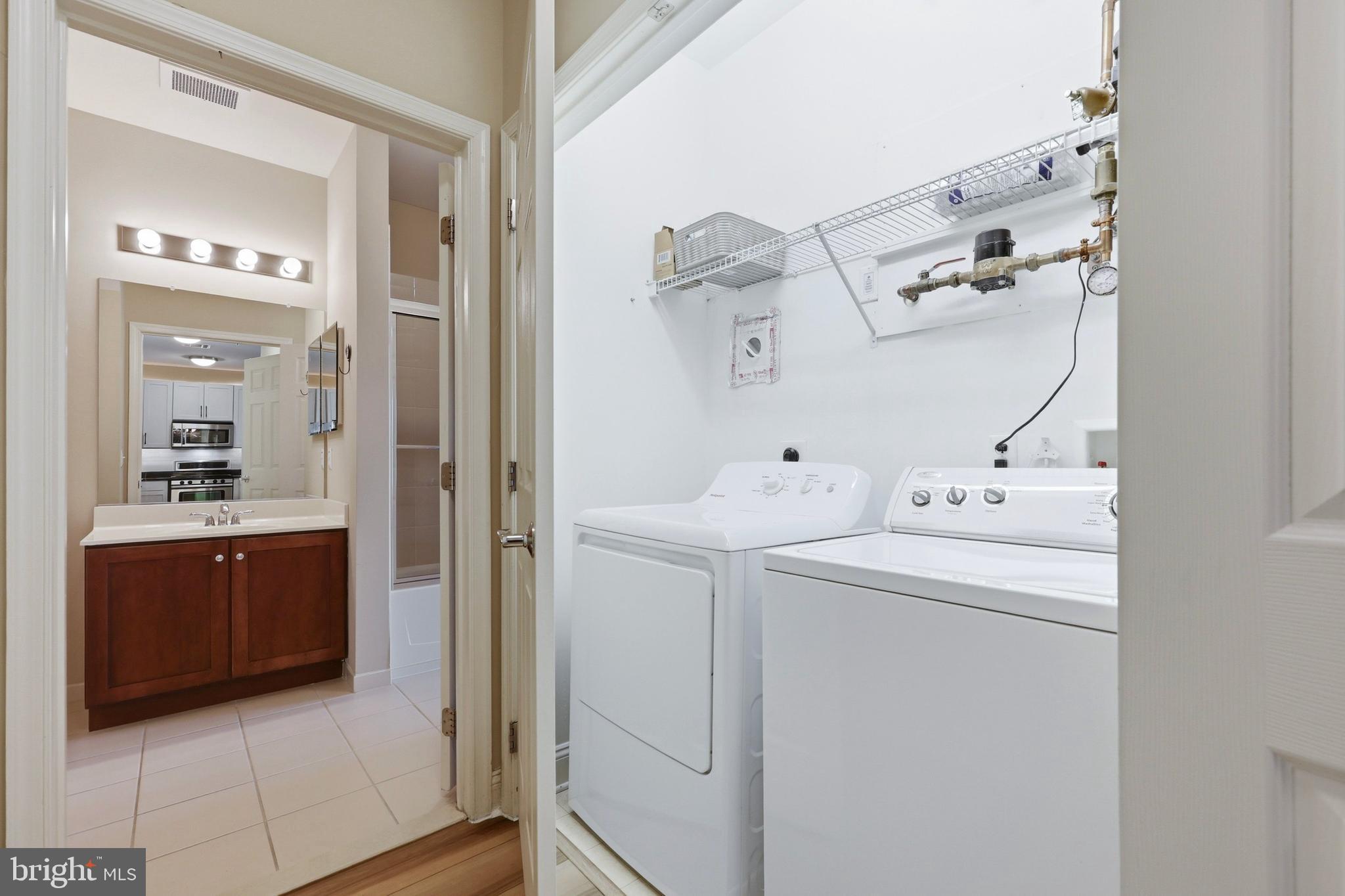 THE GRANDE AT RIVERVIEW - Residential