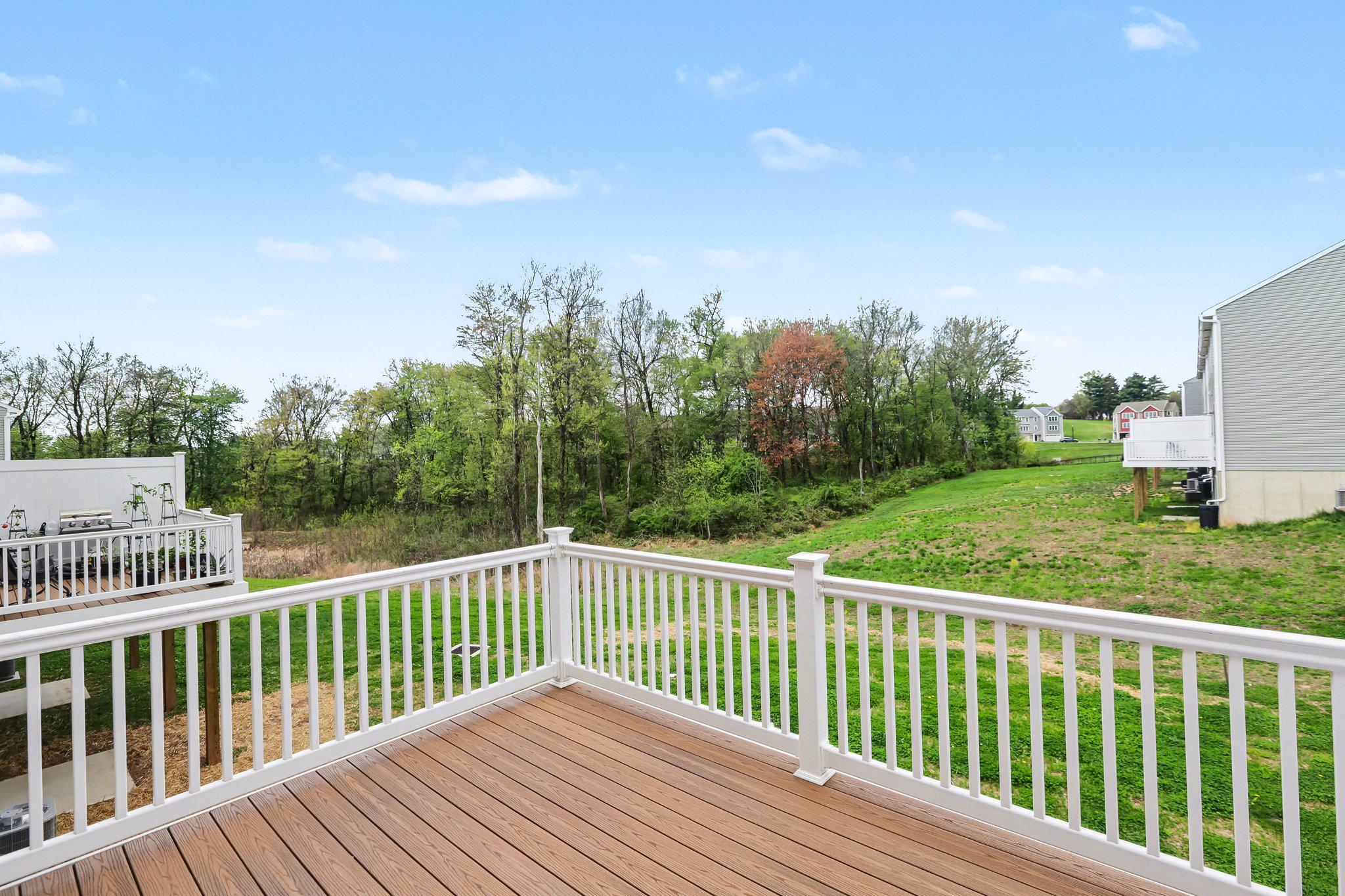 WOODLAND HILLS - Residential