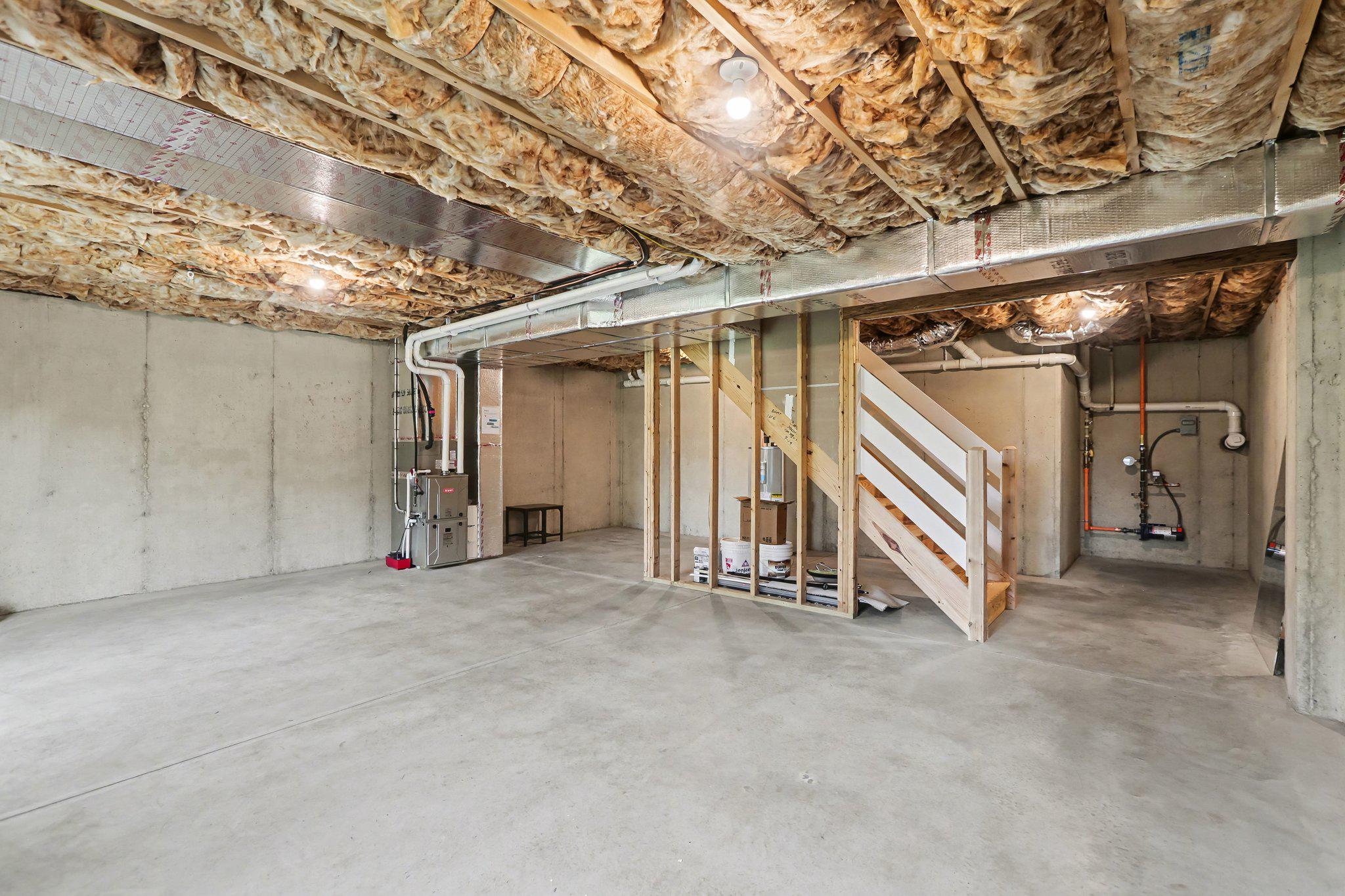 WOODLAND HILLS - Residential