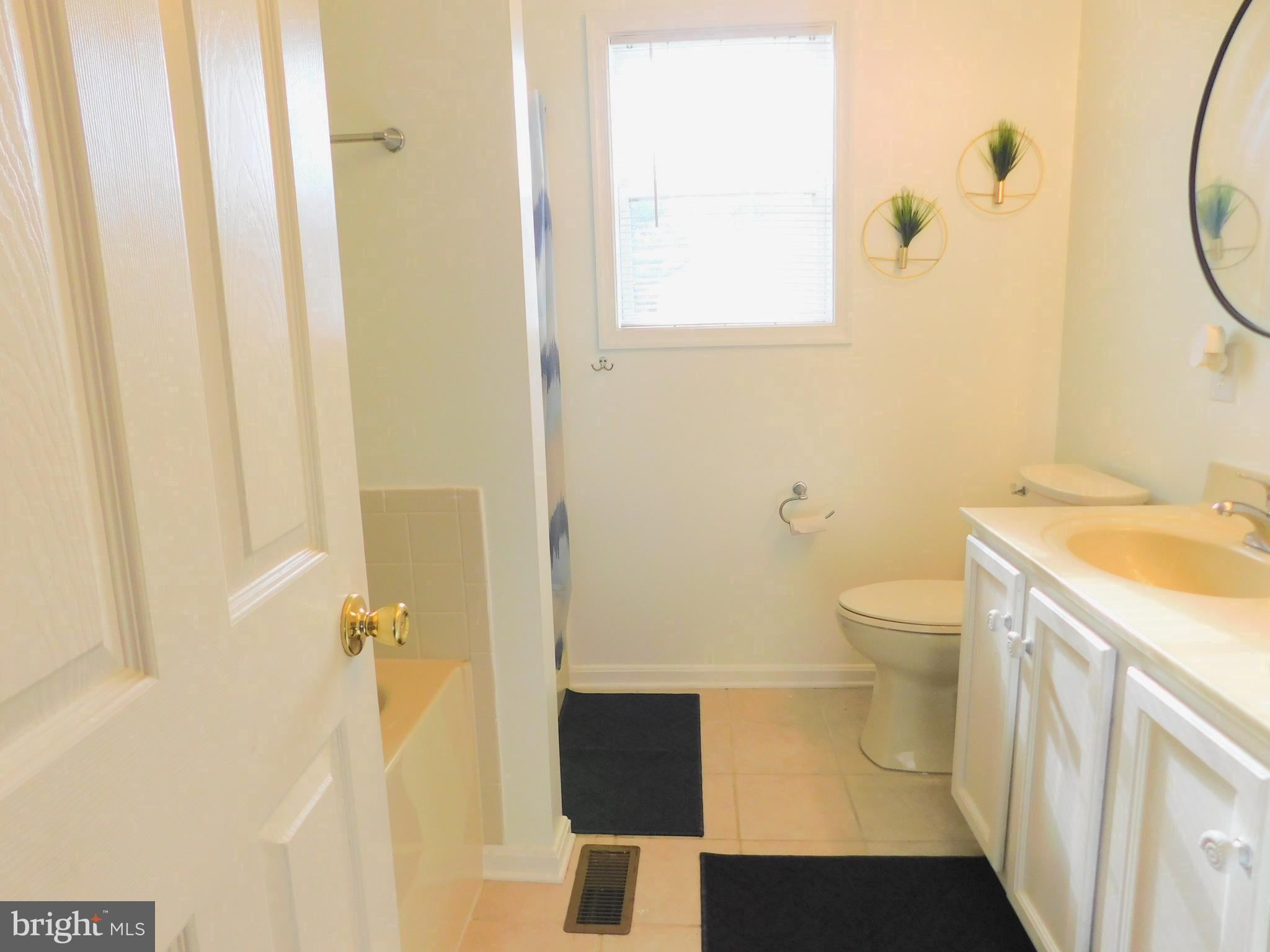MEADOWBROOK - Residential