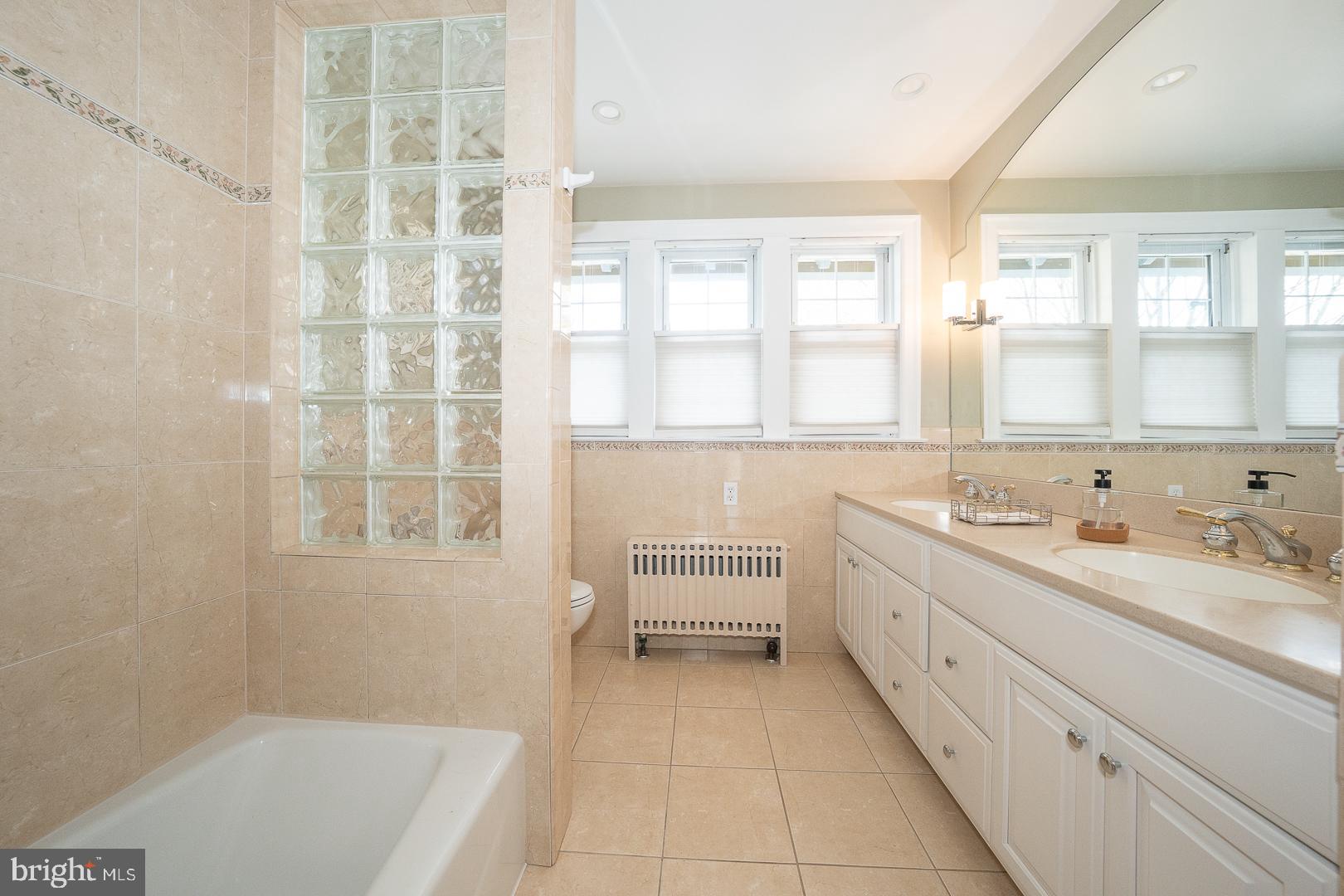 DREXEL HILL - Residential