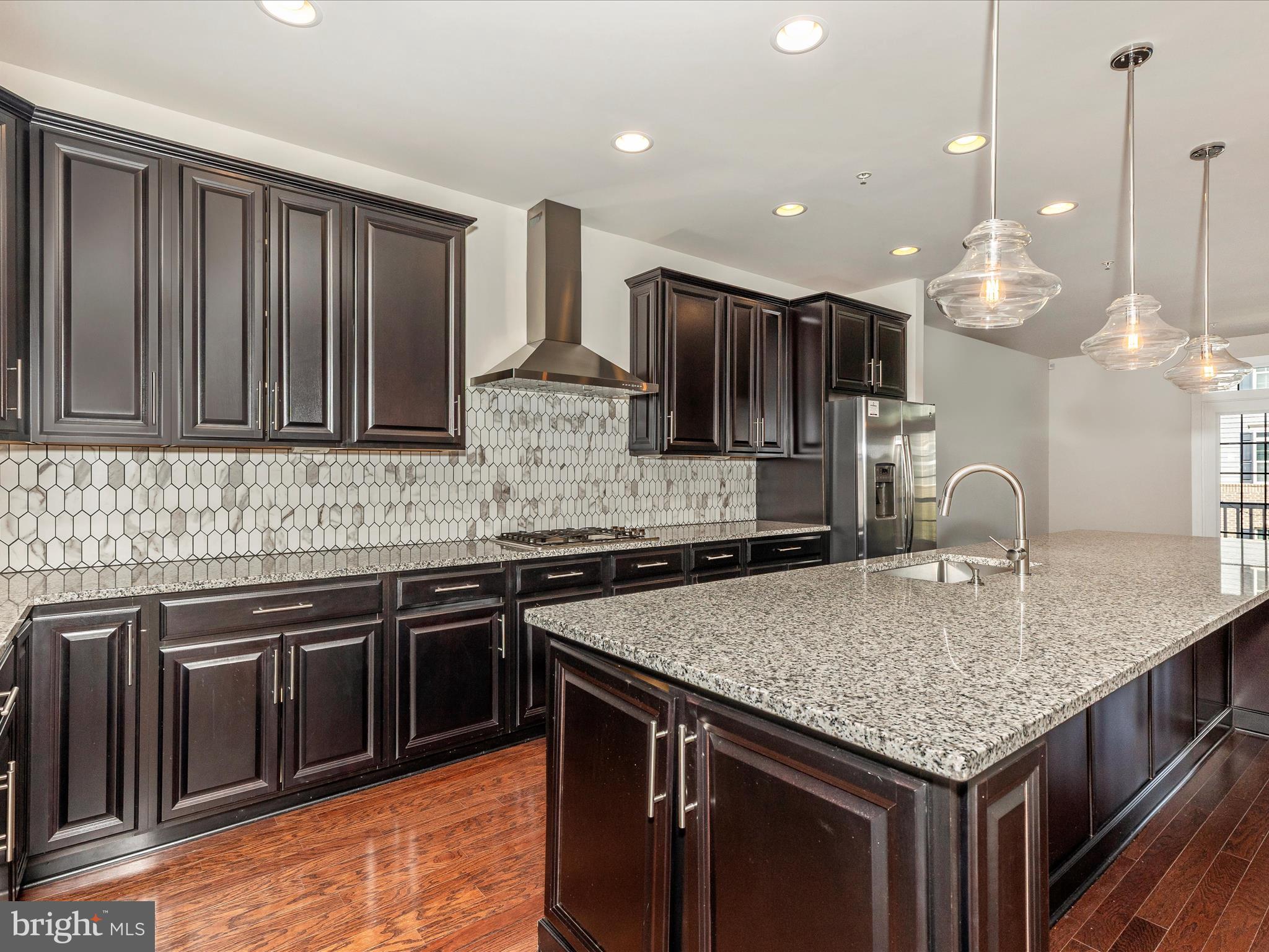 18 WEDGE WAY 14