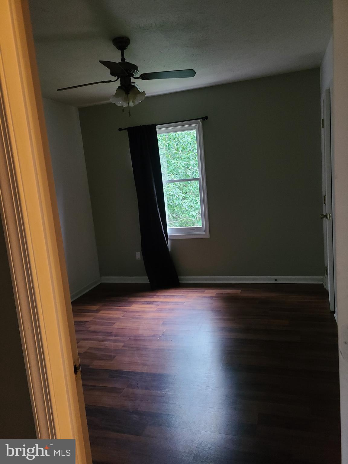 HAMPSHIRE COUNTY - Residential